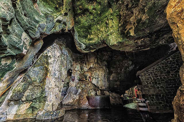 Thach Dong Cave Ha Tien